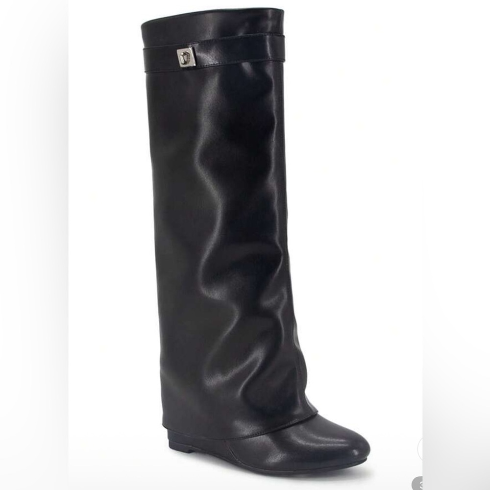 Black Knee-High Leather Boots - Picture 7 of 8